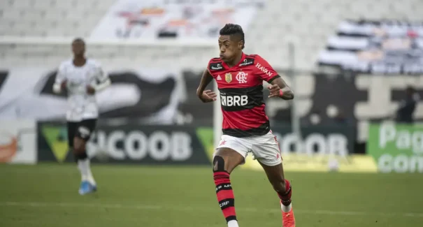 Justiça torna Bruno Henrique réu por estelionato