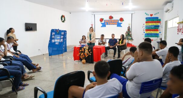 Adolescentes em medida cautelar recebem certificados de curso de Pintura Predial em São Luís