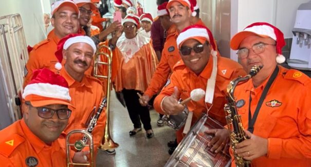 Papai Noel do Corpo de Bombeiros leva esperança e emoção a pacientes do Hospital de Oncologia do Maranhão