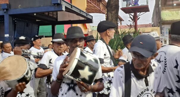 No coração da Madre Deus, cortejo celebrará os 90 anos do Bloco Fuzileiros da Fuzarca