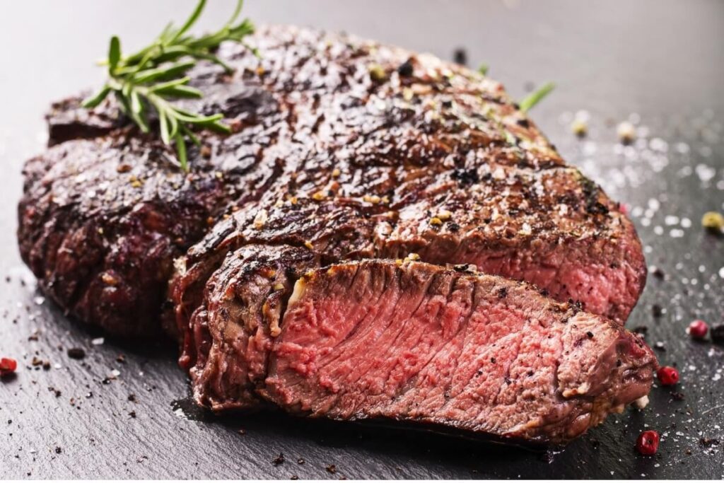 Picanha confitada (Imagem: hlphoto | Shutterstock)
