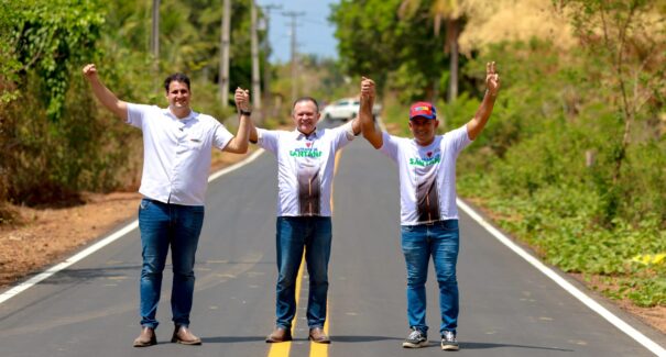 Brandão entrega estrada em São João Batista e vistoria a Travessia da Baixada