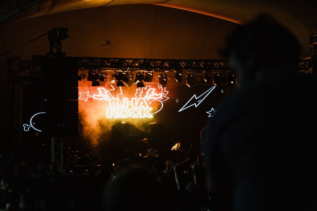 Ilha Rock Festival chega à 5ª edição e promete maratona de shows na Avenida Litorânea