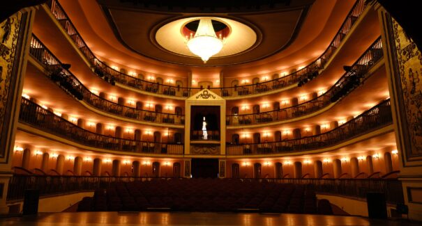 Teatro Arthur Azevedo celebra parceiros de 2025 em cerimônia inédita de agradecimento