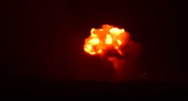 50 segundos: foguete Hanbit-Nano decola, mas explode em seguida