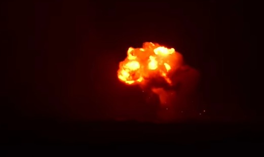 50 segundos: foguete Hanbit-Nano decola, mas explode em seguida