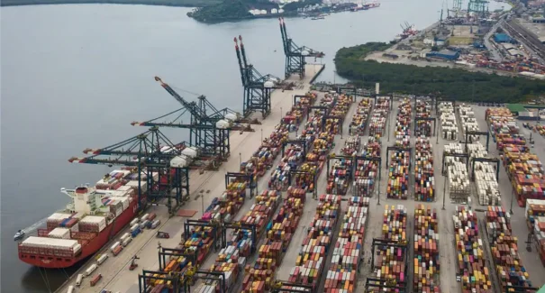 Alta de 28,6% nas exportações para a China compensa tarifaço americano