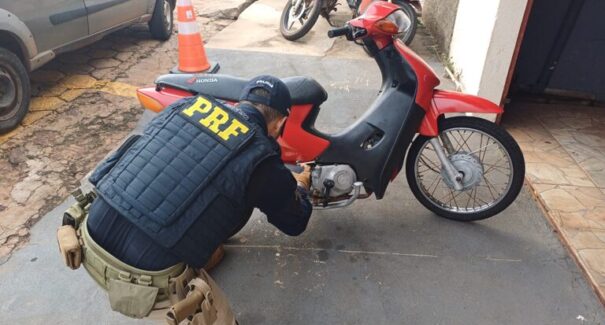 PRF recupera moto furtada e flagra veículos adulterados em Porto Franco e Balsas