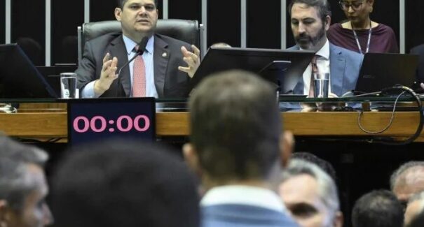 Congresso aprova liberação antecipada de emendas parlamentares em ano eleitoral