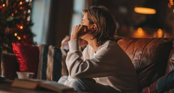 Quando o ano pesa: os sinais silenciosos da chamada síndrome do fim do ano