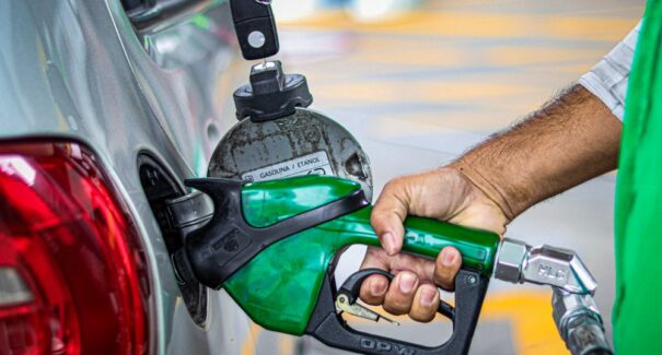 CNC estima alta de 1,8% nas vendas em 2025 e 3,7% em 2026