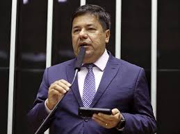 PEC da Segurança: relator quer proibir bloqueio de verbas e endurecer pena para facções
