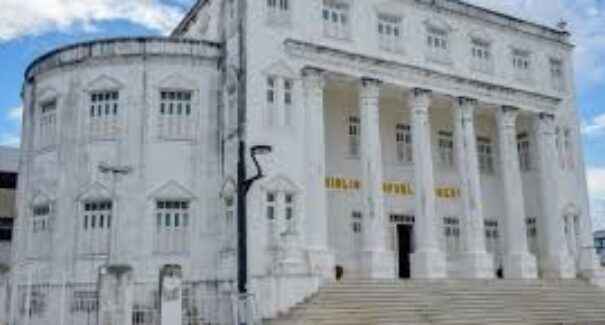 Biblioteca Benedito Leite promove “Lendo o Natal” com contação de histórias e cinema em São Luís