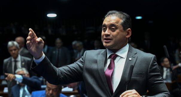 PGR aponta fragilidade de provas contra o senador Weverton Rocha