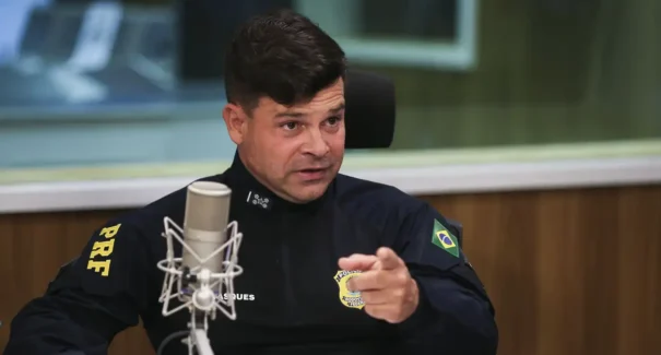 Moraes decreta prisão preventiva de ex-diretor da PRF após fuga para o Paraguai