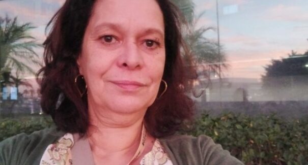 Filha de Olavo de Carvalho é encontrada morta em casa