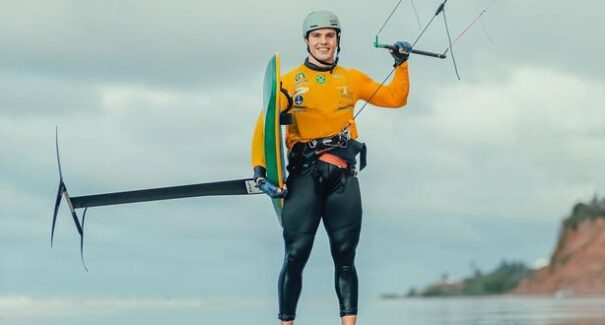 Kitesurfista Bruno Lobo abre temporada 2026 com foco em Los Angeles 2028