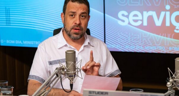 Guilherme Boulos defende fim da escala 6×1 e redução da jornada de trabalho no Brasil
