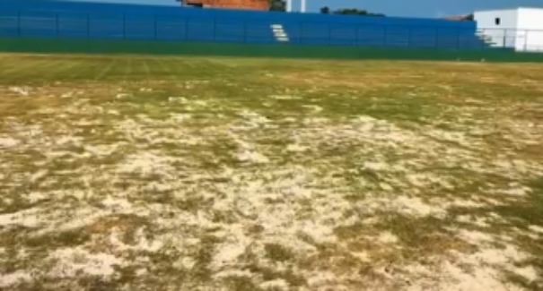 Imperatriz denuncia condições precárias do gramado do Estádio Dário Santos