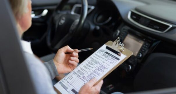 Como funciona o empréstimo com carros antigos?