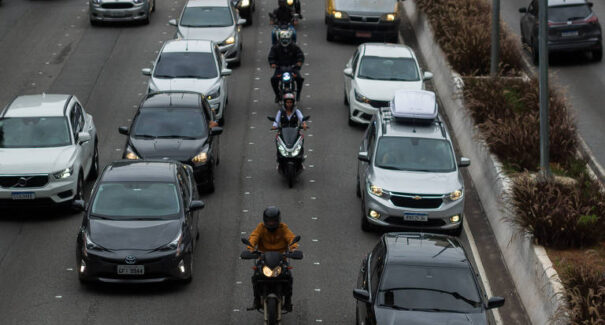 Deputado propõe criação de vias exclusivas para motos na Avenida Metropolitana, em São Luís