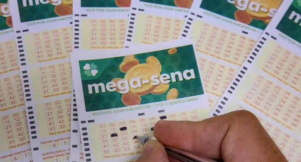 Mega-Sena não tem ganhador; prêmio vai a R$ 13,5 milhões
