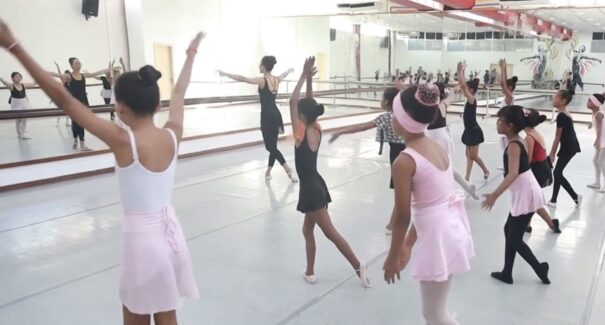 NAE abre inscrições para cursos gratuitos de artes em 2026
