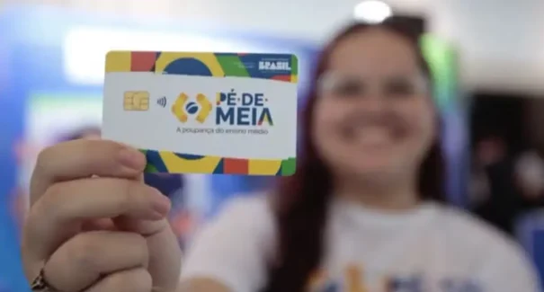 Beneficiários do Pé-de-Meia podem fazer aplicação no Tesouro Direto
