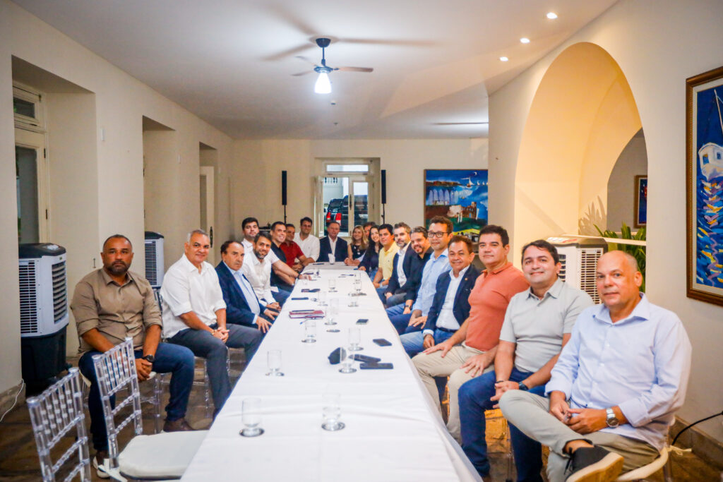 Mais de 10 partidos declaram apoio a Orleans Brandão como pré-candidato a governador