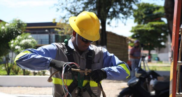 Da obra à mudança: saiba como solicitar energia elétrica para o seu imóvel