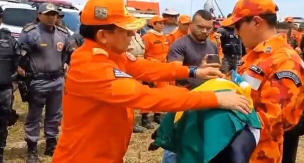 Adeus à heroína: Homenagens marcam a despedida da cadela Yara em Bacabal