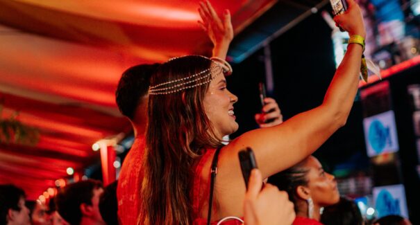 Camarote Stage inicia segunda temporada neste domingo (18) no Circuito Vem Pro Mar