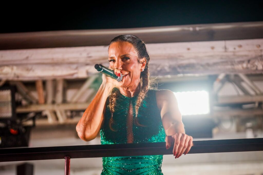 O segundo domingo de Pré-Carnaval reuniu Ivete Sangalo, Chiclete com Banana e Xanddy Harmonia (Foto: Brunno Carvalho)