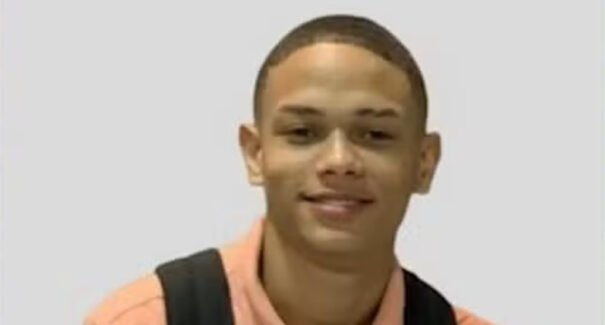 Adolescente é morto com tiro no rosto ao abrir portão para atender suspeito
