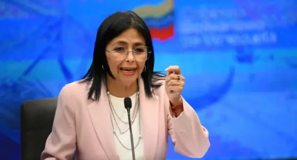 Venezuela reage a ação dos EUA e determina captura de envolvidos no sequestro de Maduro