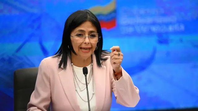 Venezuela reage a ação dos EUA e determina captura de envolvidos no sequestro de Maduro