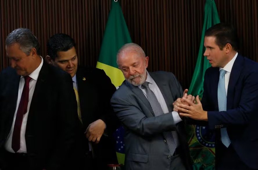 Planalto admite atrito com Congresso após corte de R$ 11 bi em emendas, mas nega efeito eleitoral