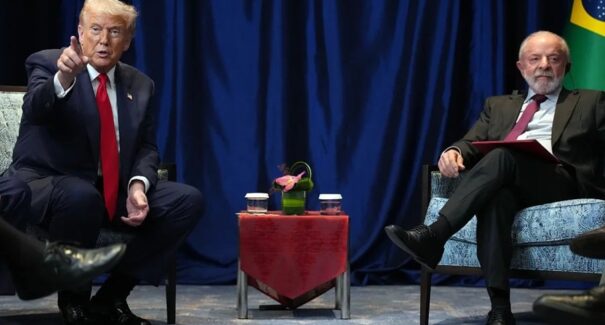 Lula faz sugestão sobre “conselho de paz” durante conversa com Trump por telefone