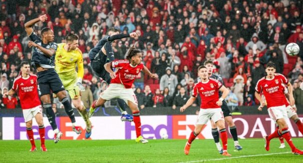 Real Madrid reencontra o Benfica pelos playoffs da Champions League
