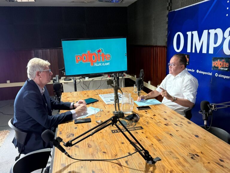 R|oberto Rocha em entrevista ao Programa Palpite, da Rádio O Imparcial, comandado por Felipe Klamt. (Foto: O Imparcial)