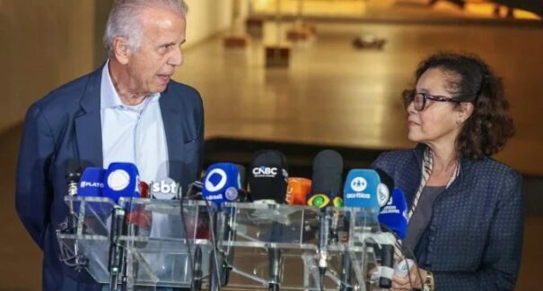 Governo reconhece vice de Maduro como presidente em exercício da Venezuela