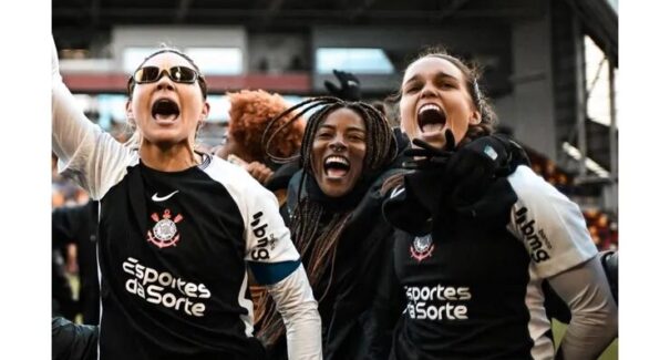 Corinthians busca título inédito contra o Arsenal na final da primeira Copa das Campeãs da Fifa