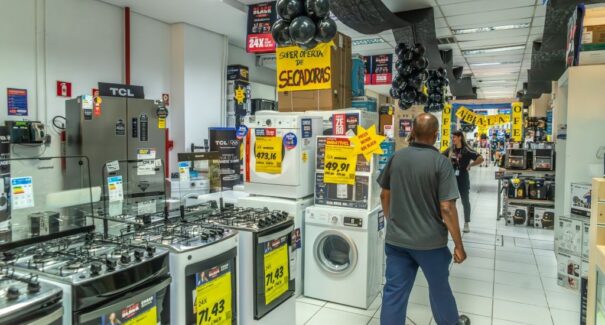 Desaceleração no varejo será maior que o previsto em 2025 e vai continuar pelo menos no 1º trimestre de 2026