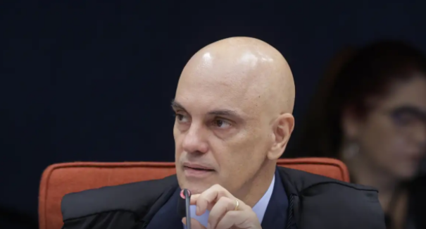 Perícia da PF teria recuperado mensagens entre Vorcaro e Moraes