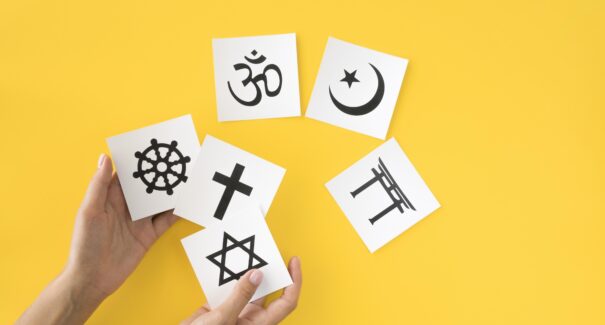 Dia Nacional de Combate à Intolerância Religiosa: 8 livros para dialogar sobre fé e espiritualidade