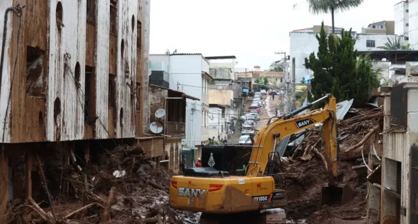 Enchentes deixam 66 mortos em Minas Gerais e mobilizam força-tarefa federal