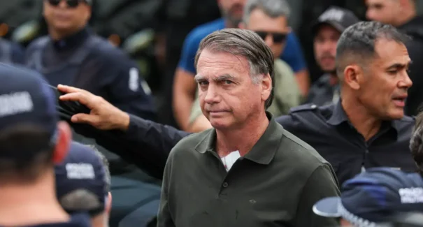 MPM pede exclusão de Bolsonaro e militares das Forças Armadas por participação em trama golpista