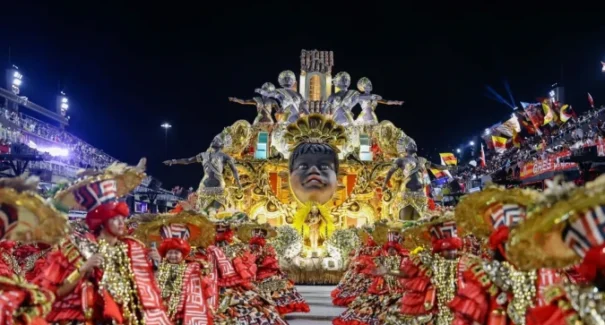 Rio de Janeiro: acidente após desfile deixa quatro feridos na Sapucaí