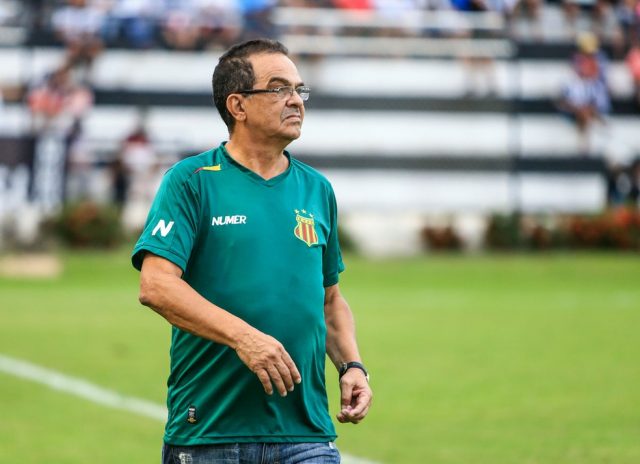 O técnico Francisco Diá está de volta ao Sampaio Corrêa (Foto: Reprodução)