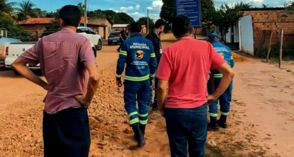 Obras de pavimentação sem autorização são embargadas pela Prefeitura de Grajaú em três povoados